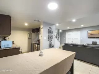 Photo #6: 6437705 Listing 