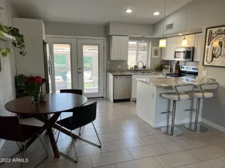 Photo #2: 6437752 Listing