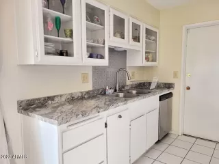 Photo #3: 6437760 Listing