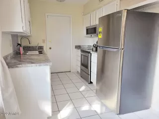 Photo #5: 6437760 Listing