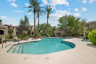 Photo #3: 6437882 Listing