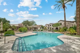 Photo #4: 6437882 Listing