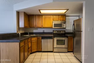 Photo #6: 6437937 Listing 