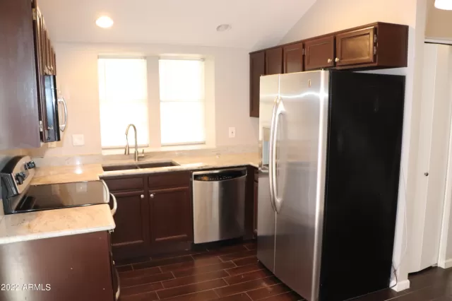 MLS: 6438035 Condo For Sale