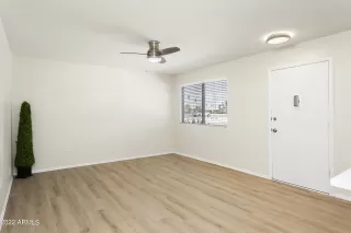 Photo #4: 6438125 Listing