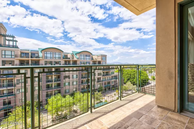 MLS: 6438405 Condo For Sale