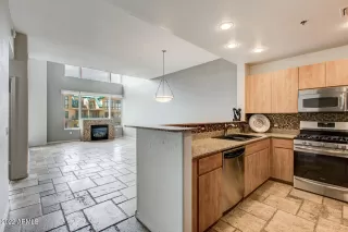 Photo #3: 6438405 Listing 