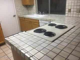 Photo #1: 6438422 Listing 