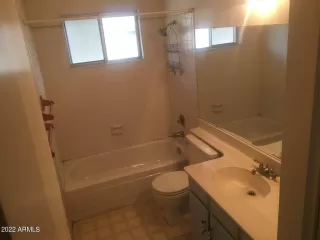 Photo #4: 6438422 Listing 
