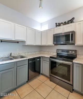 Photo #4: 6438481 Listing