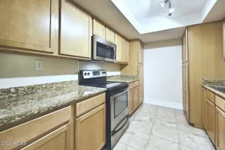 Photo #5: 6438511 Listing 