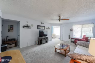 Photo #5: 6438600 Listing