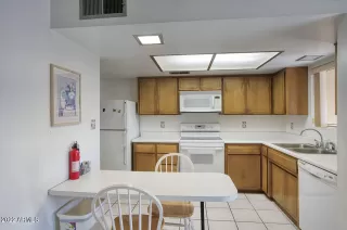 Photo #4: 6438648 Listing