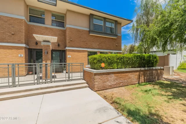 MLS: 6438782 Condo For Sale