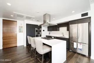 Photo #5: 6438820 Listing