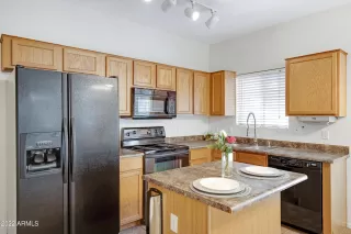 Photo #3: 6438941 Listing 