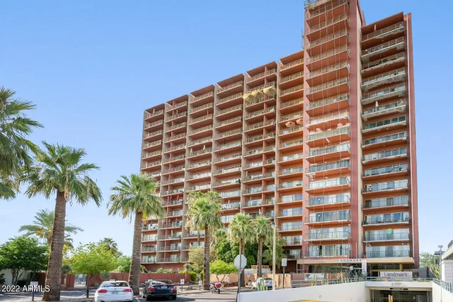 MLS: 6438971 Condo For Sale