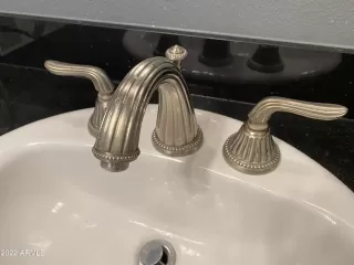 Photo #6: 6438971 Listing