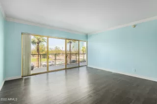 Photo #5: 6438993 Listing