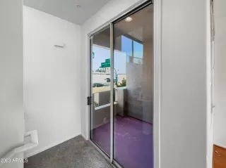 Photo #6: 6439109 Listing 