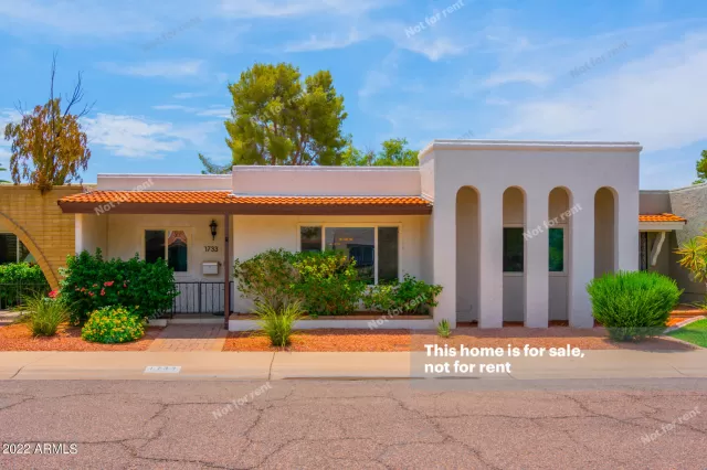 MLS: 6439132 Condo For Sale