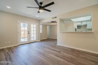 Photo #5: 6439208 Listing