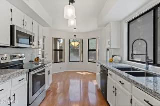 Photo #5: 6439331 Listing