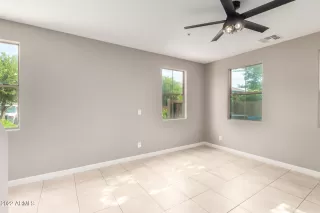 Photo #5: 6439353 Listing