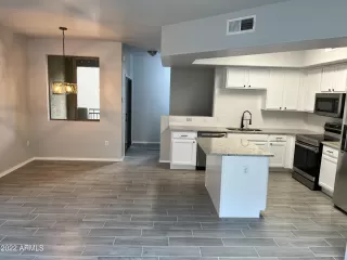 Photo #4: 6439607 Listing