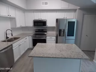 Photo #6: 6439607 Listing