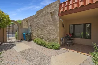 Photo #3: 6439684 Listing 