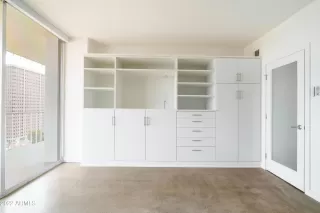 Photo #4: 6439717 Listing