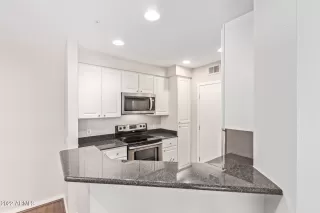 Photo #3: 6439939 Listing