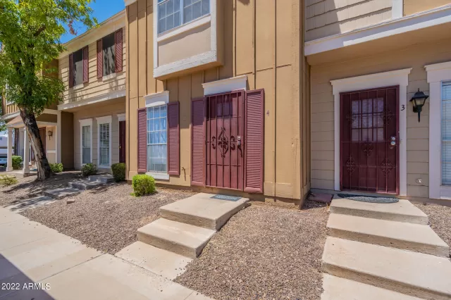 MLS: 6439968 Condo For Sale