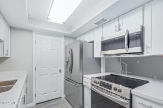 Photo #1: 6440012 Listing 