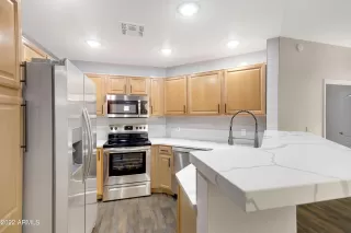 Photo #3: 6440078 Listing