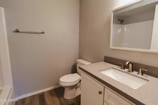 Photo #5: 6440171 Listing