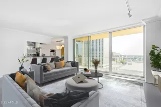 Photo #4: 6440250 Listing