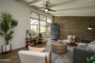 Photo #5: 6440614 Listing 