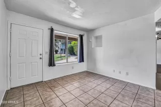 Photo #6: 6440770 Listing 