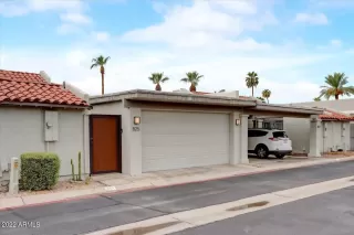 Photo #4: 6440814 Listing