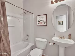 Photo #4: 6441151 Listing