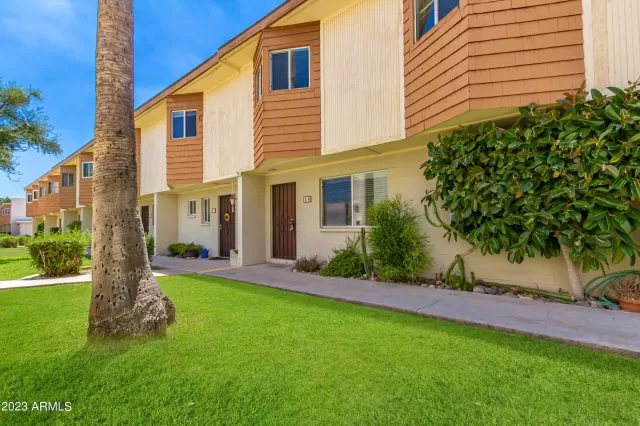 MLS: 6441182 Condo For Sale