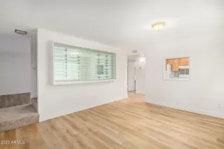 Photo #3: 6441182 Listing 