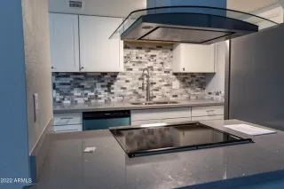 Photo #2: 6441365 Listing 