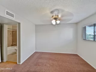 Photo #4: 6441452 Listing