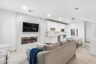 Photo #2: 6441490 Listing 