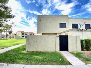 Photo #3: 6441503 Listing 