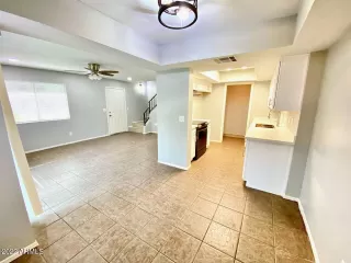 Photo #4: 6441503 Listing 