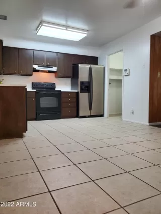 Photo #6: 6441615 Listing